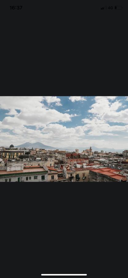 La Casetta Di Carme Napoli Bagian luar foto